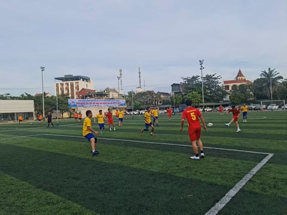 6 doi bong tranh tai giai bong da cup hoi nha bao nghe an lan thu x hinh 5
