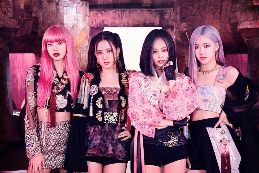 bts twice blackpink va nhieu ngoi sao xu han no luc quang ba trang phuc truyen thong hinh 7