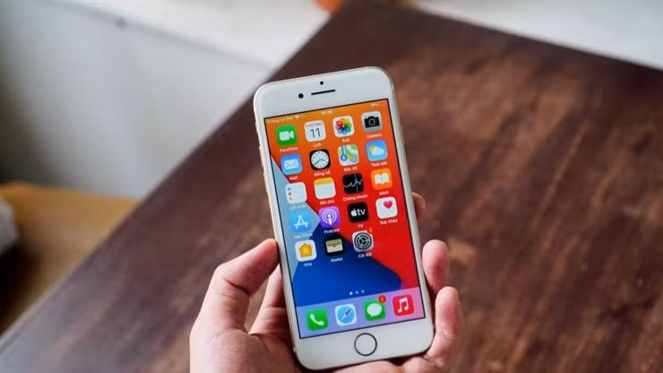 nhung mau iphone khong nen mua du gia re hinh 2