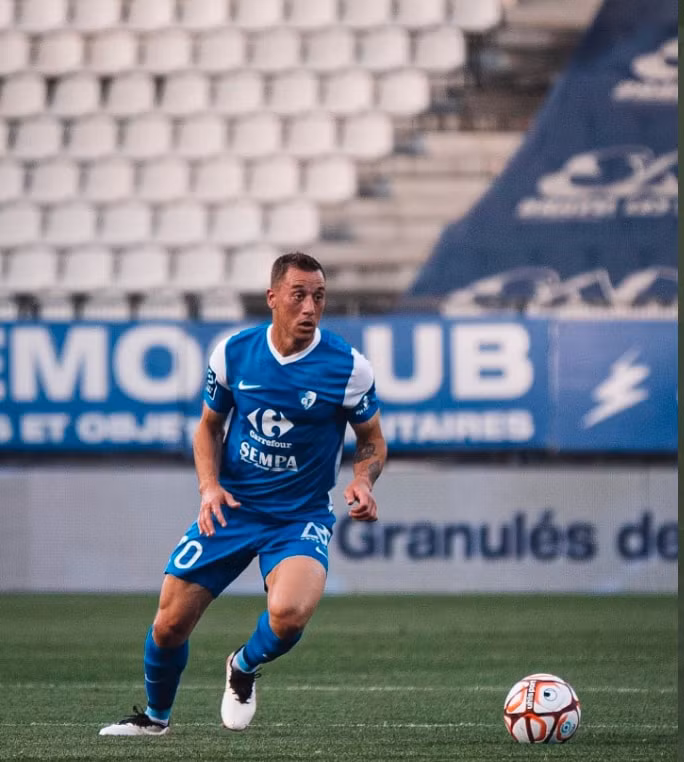 top 10 cau thu chau a tung thi dau o ligue 2 hinh 3