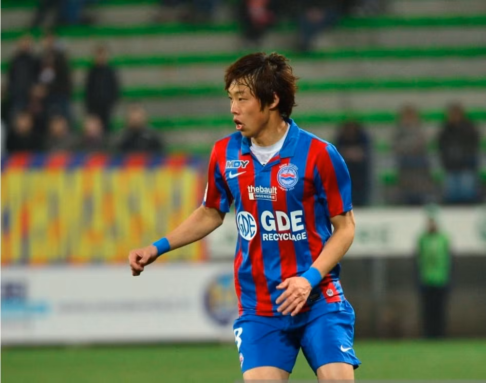 top 10 cau thu chau a tung thi dau o ligue 2 hinh 6