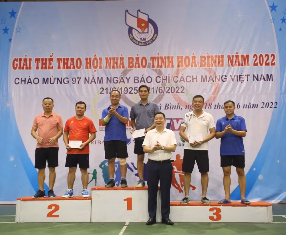 giai the thao hoi nha bao tinh hoa binh nam 2022 that chat tinh doan ket giua cac co quan bao chi hinh 1