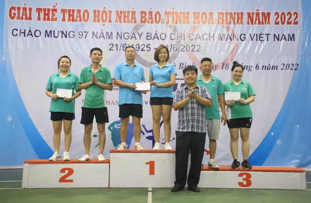 giai the thao hoi nha bao tinh hoa binh nam 2022 that chat tinh doan ket giua cac co quan bao chi hinh 4