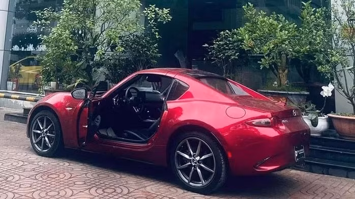 can canh chiec xe the thao mui tran mazda mx 5 rf 2022 the he moi dau tien tai viet nam hinh 8