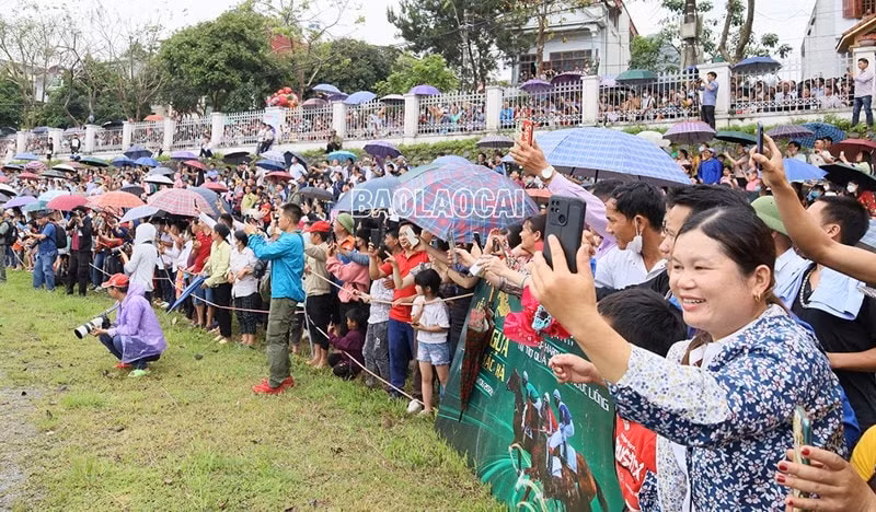 soi dong giai dua ngua truyen thong cao nguyen bac ha hinh 6