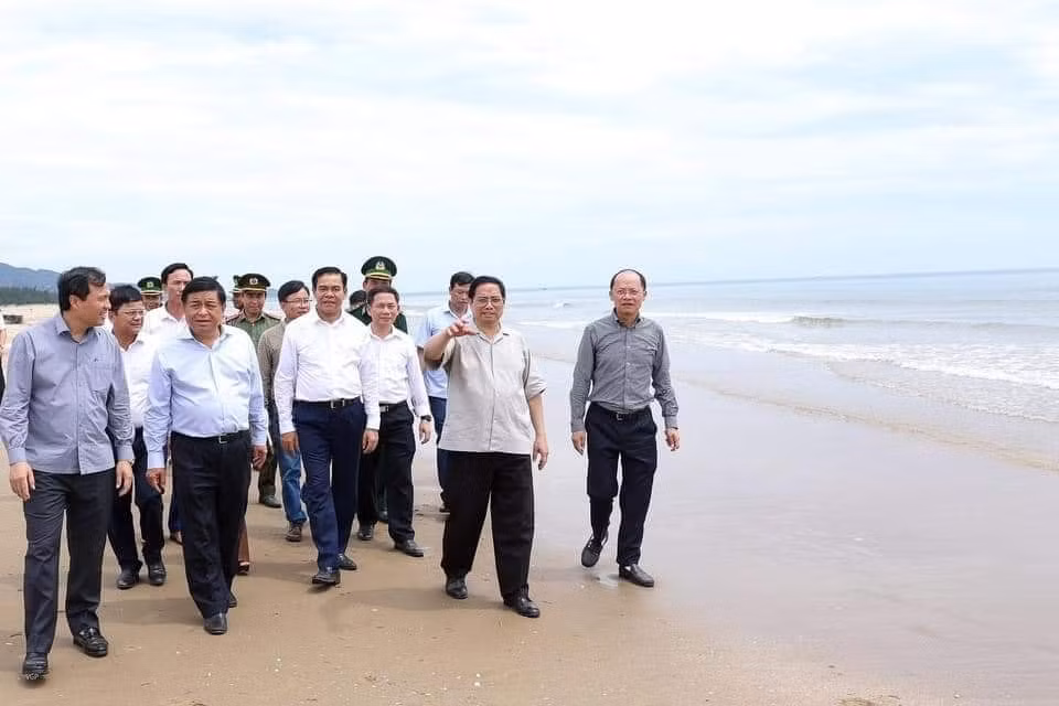 thu tuong pham minh chinh lam viec voi ban thuong vu tinh uy ha tinh hinh 3