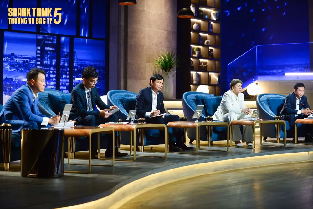 shark tank 5 tap 2 shark quang nam le hung anh chot 2 deal voi start up 9x hinh 3
