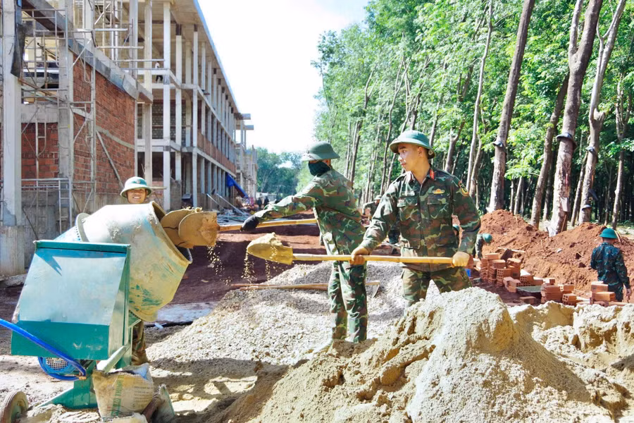 Gia Lai: Chạy đua với thời gian, tăng tốc hoàn thành những mái trường nơi phên dậu Tổ quốc