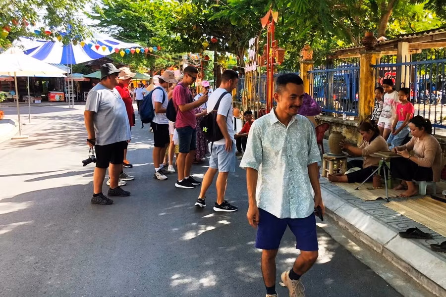 ‘Đồng dạng hóa’ mô hình du lịch: Khi bản sắc địa phương bị pha loãng