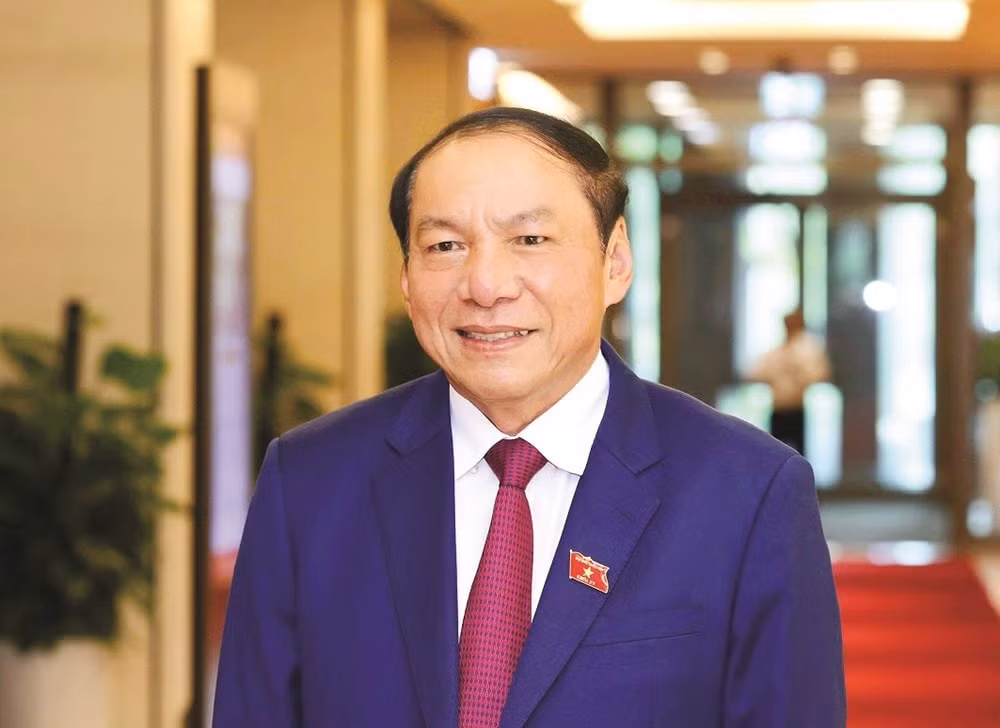 bo_truong_nguyen_van_hung_wzgm.jpg