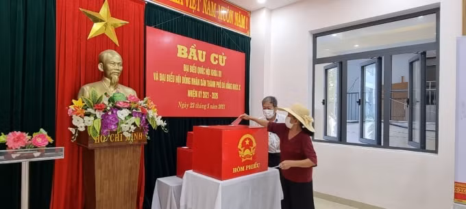 Lá phiếu của cử tri sẽ bầu ra những đại biểu uy tín, địa diện cho nguyện vọng, tiếng nói của nhân dân (Ảnh: Đình Tăng)