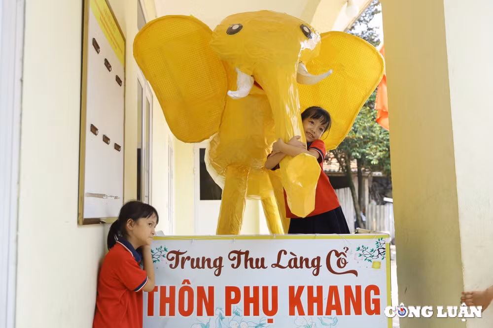 doc dao mo hinh den trung thu khong lo o lang co duong lam hinh 9
