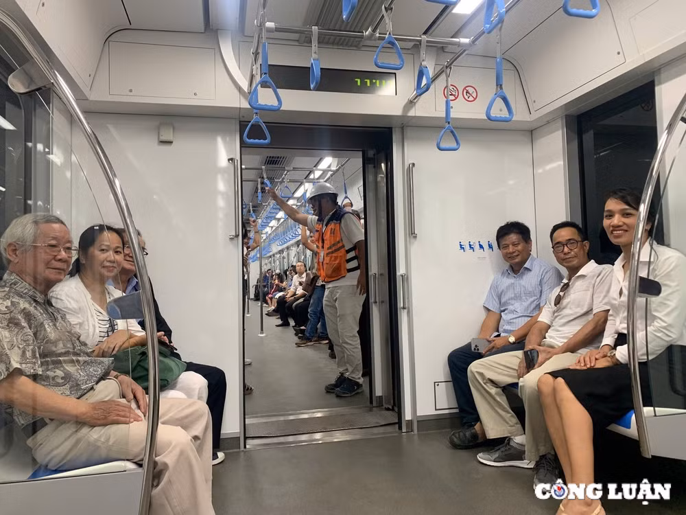 doan hoi nha bao viet nam trai nghiem tuyen metro ben thanh suoi tien hinh 2
