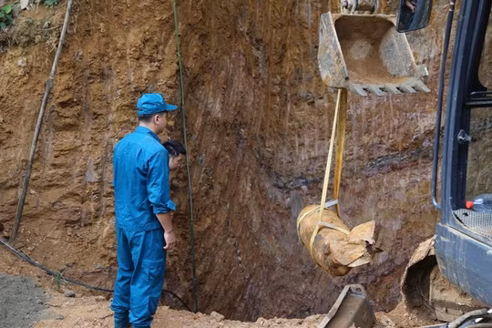 Lào Cai: Hủy nổ an toàn quả bom nặng 340 kg còn sót lại sau chiến tranh