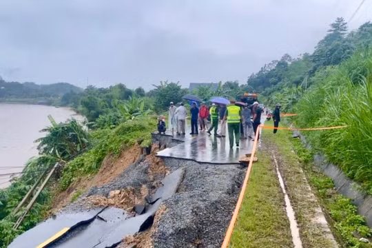 Sạt lở nghiêm trọng tuyến Tỉnh lộ 161, Lào Cai khẩn trương khắc phục