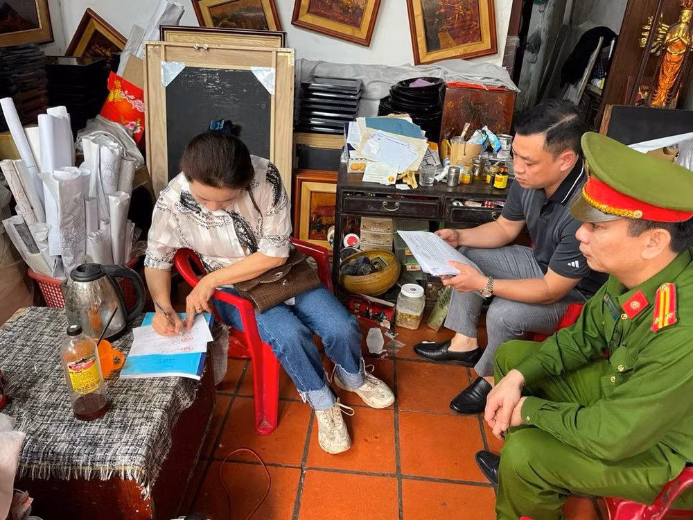 vu cay sao den nghi bi buc tu yeu cau chu ho tren cac tuyen pho lon ky cam ket bao ve cay xanh hinh 1