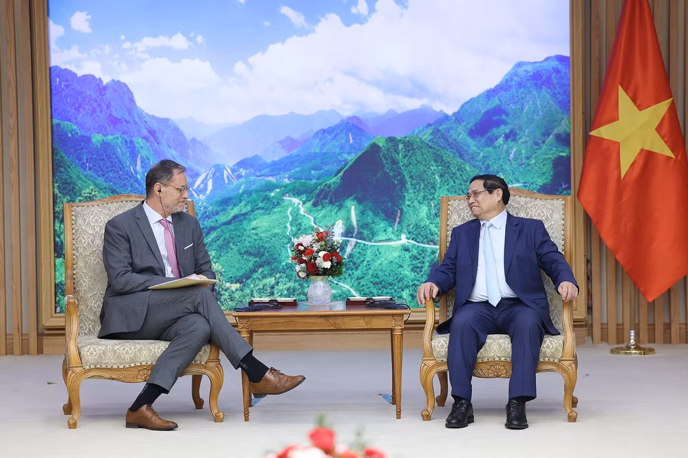 thu tuong pham minh chinh tiep dai su tay ban nha va dai su phap hinh 4