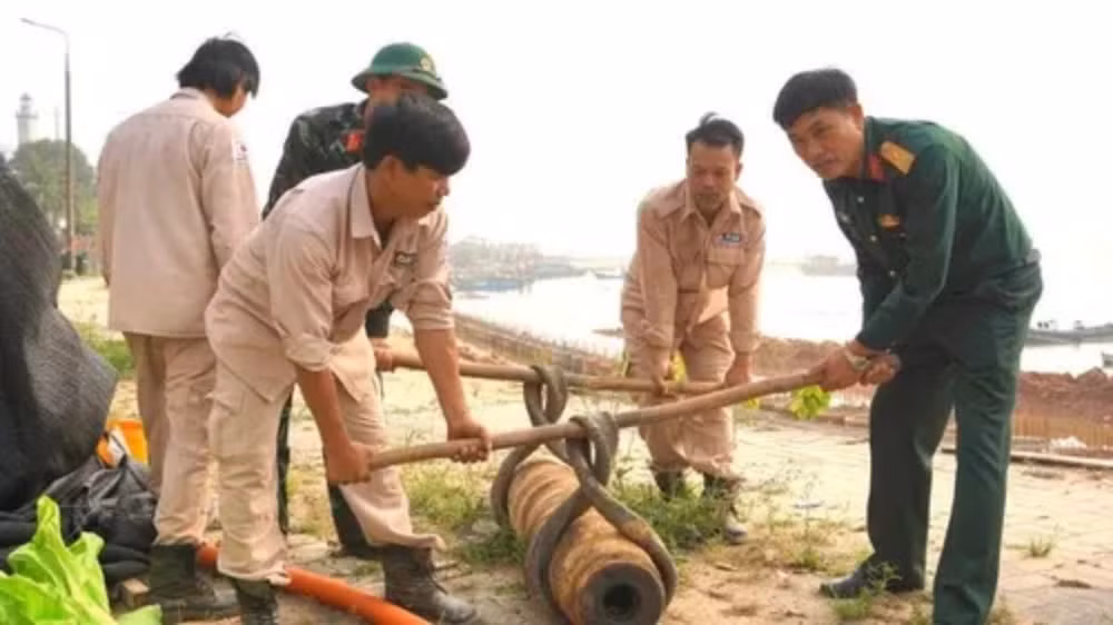 phat hien qua bom khung noi dong dan cu o quang binh hinh 2