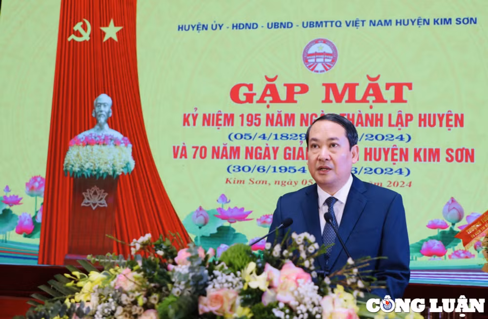 gap mat ky niem 195 nam ngay thanh lap va 70 nam ngay giai phong huyen kim son ninh binh hinh 2