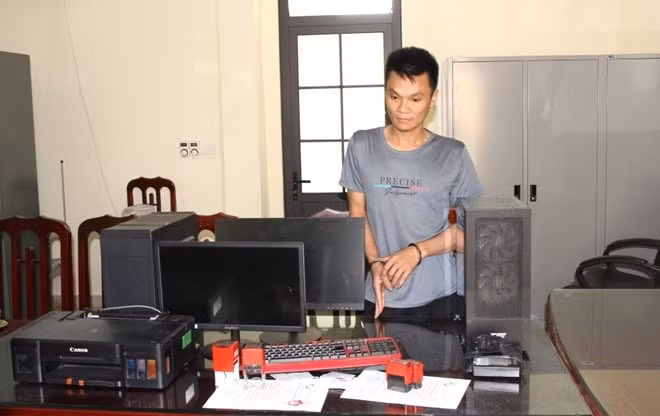 ha nam bat doi tuong gia danh nhan vien xo so mien bac lua dao chiem doat tai san hinh 1