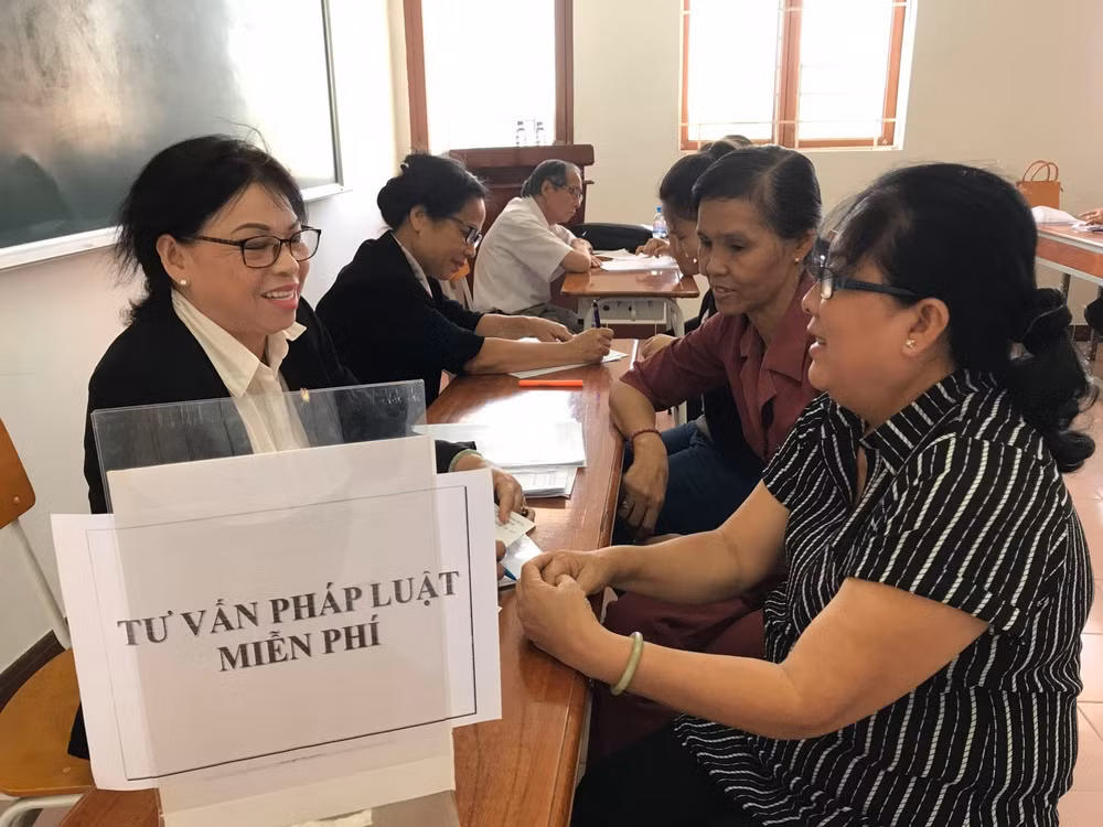 nam 2024 pho bien giao duc phap luat chuyen sau ve linh vuc dat dai bat dong san trai phieu doanh nghiep hinh 1
