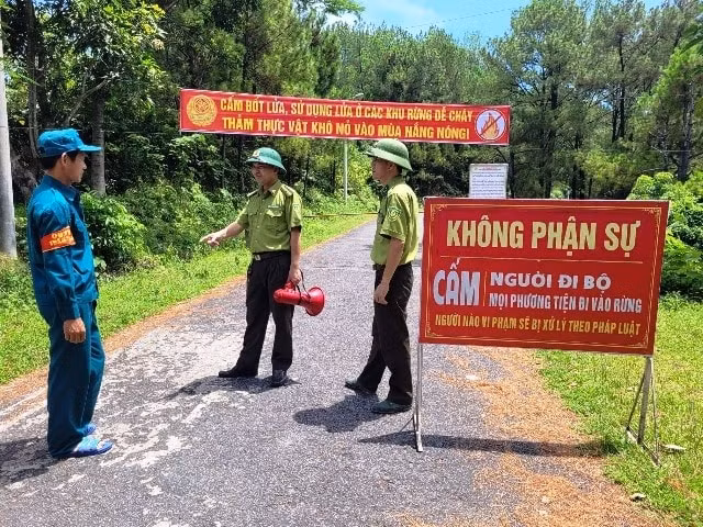 tuyet doi khong duoc chu quan lo la mat canh giac trong phong chay chua chay rung hinh 1