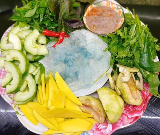 nuoc hue phu song mang xa hoi duoc thuc khach san don kich liet hinh 2