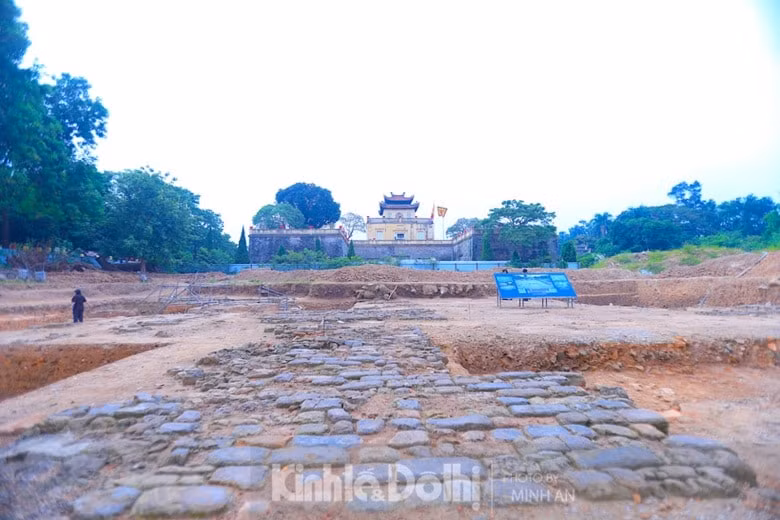tiep tuc khai quat khao co tai khu trung tam hoang thanh thang long hinh 1