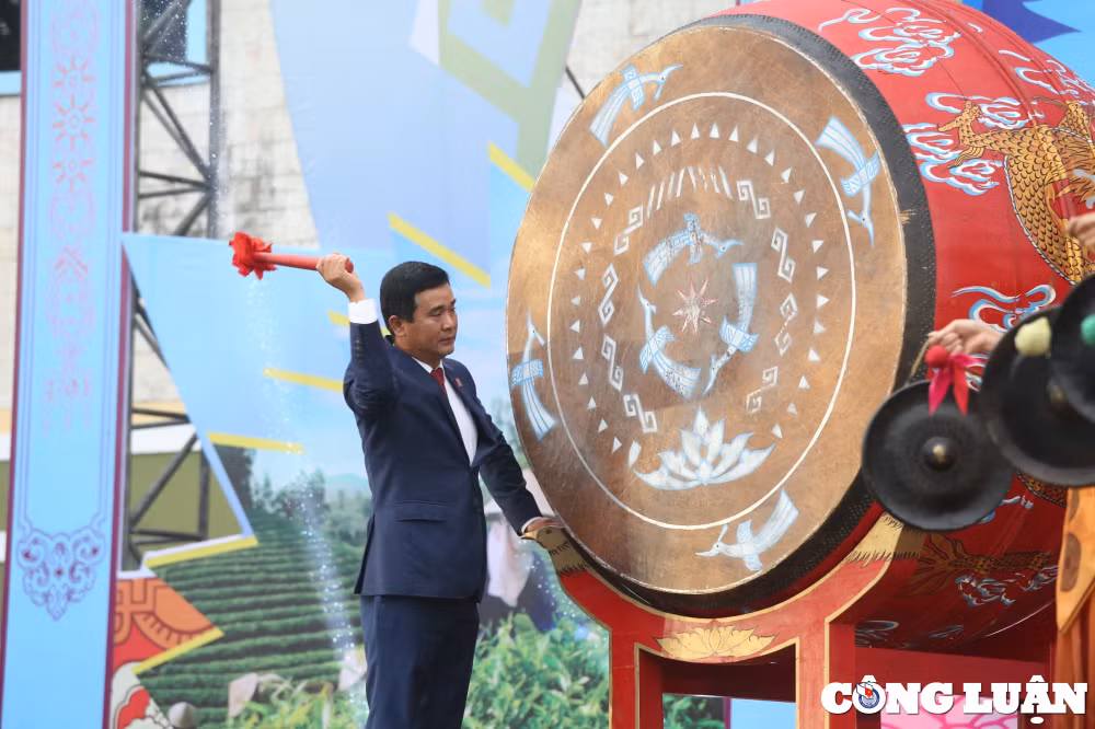 phu tho khai mac le hoi den hung va tuan van hoa du lich dat to nam giap thin 2024 hinh 3