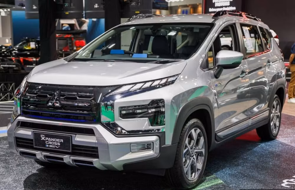 mitsubishi xpander hev trinh lang cong chung hinh 2