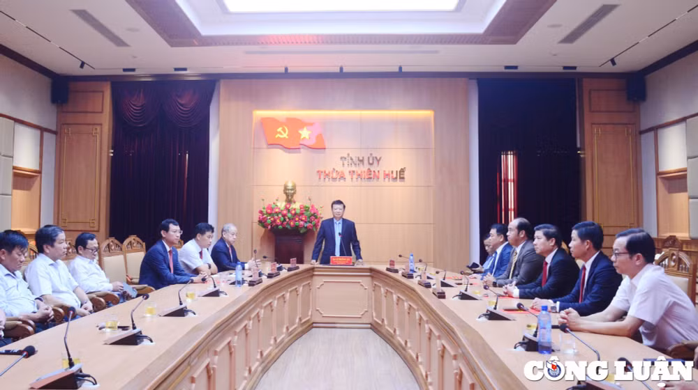 dieu dong va bo nhiem nhieu can bo chu chot o tinh thua thien hue hinh 2