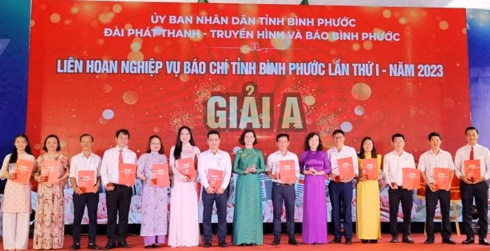 nhieu giai thuong hap dan tai lien hoan nghiep vu bao chi tinh binh phuoc lan thu ii hinh 1