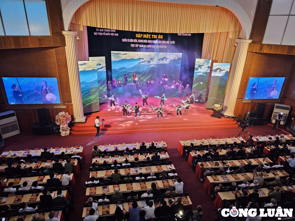 cap vo chong nen duyen tu chien dich dien bien phu hinh 3