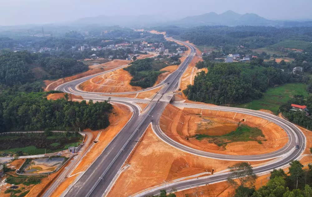 nhieu du an giao thong duoc khoi cong trong quy ii 2024 hinh 1