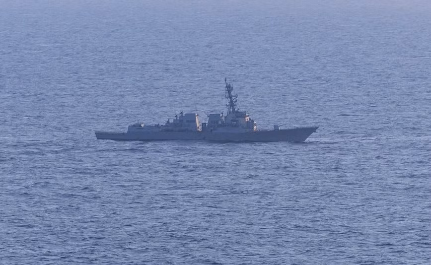 Tàu khu trục tên lửa dẫn đường USS Spruance (DDG 111) của Mỹ đang hoạt động ở vùng biển gần Iran. Ảnh: CENTCOM