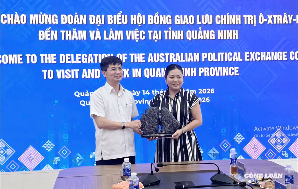 6-doan-australia-thamquan-mo-hinh-khai-than-than-tai-tkv.jpg