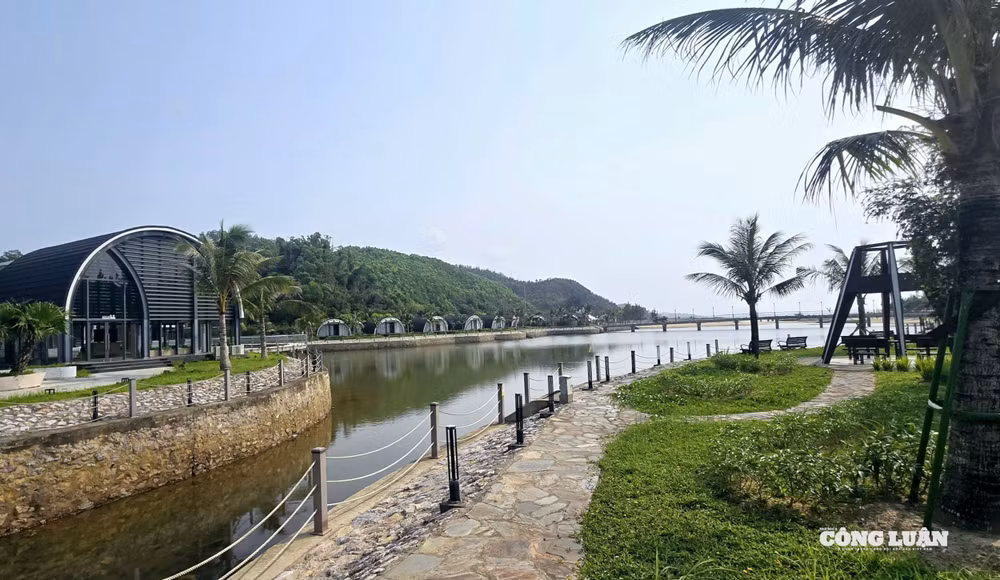 7-du-lich-dao-cai-chin-quang-ninh-but-pha.jpg