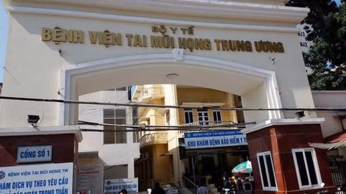 Cách ly 7 nhân viên y tế Bệnh viện Tai Mũi Họng tiếp xúc ca mắc COVID-19. Ảnh minh họa