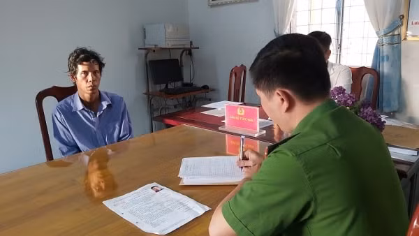Đối tượng Nguyễn Thanh Bảo tại cơ quan Công an (Ảnh: Bích Ân)