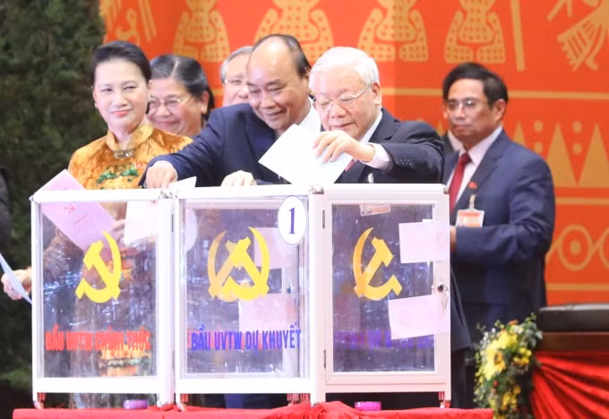 Tổng Bí thư, Chủ tịch nước, Thủ tướng và 6 Uỷ viên Bộ Chính trị trúng cử BCH T.Ư khoá XIII