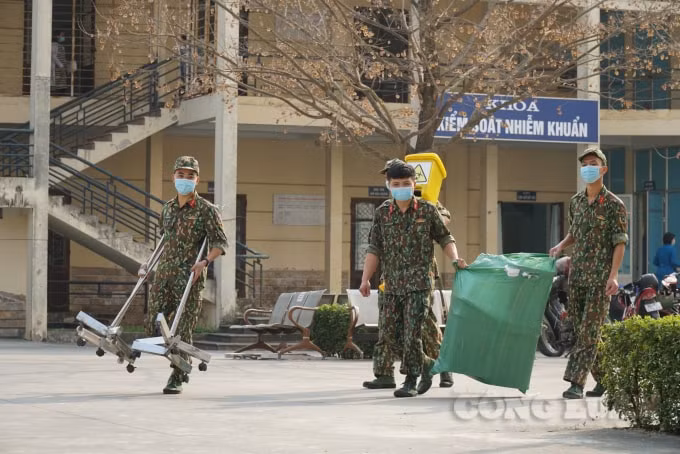 bệnh viện dã chiến 2