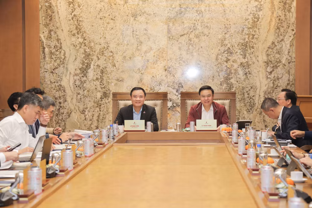 rui ro thi truong gia tang petrovietnam van giu duoc da tang truong an tuong hinh 1