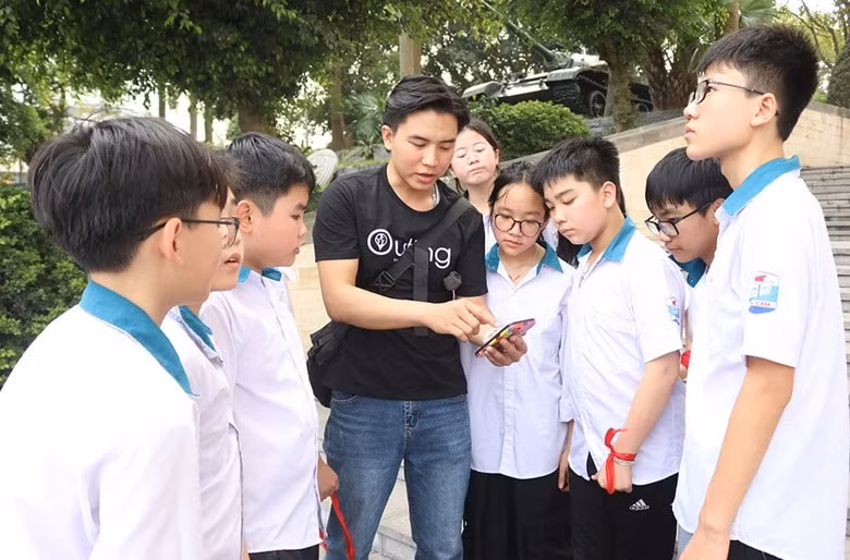 phu tho ra mat san pham du lich giao duc hoc duong truy tim co vat hinh 1