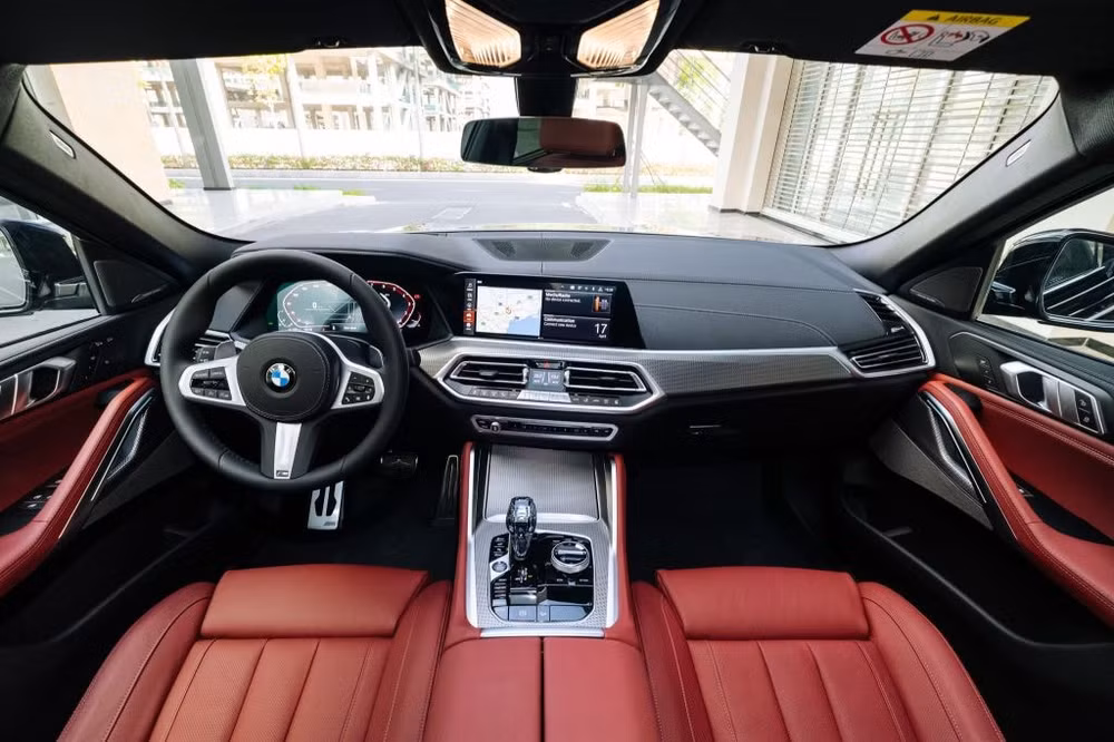 Cabin BMW X6&nbsp;với nội thất ốp nhôm Tegragon.