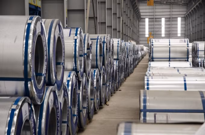 Sản phẩm tôn mạ màu Hòa Phát được sản xuất trên dây chuyền công nghệ tiên tiến G7.