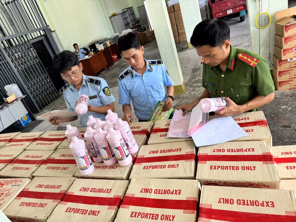 nhan cuoc goi la van chuyen nuoc tay bon cau gia lai xe doi mat voi an hinh su hinh 1