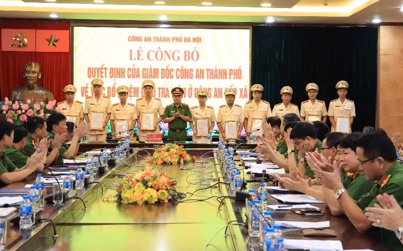 ha noi bo nhiem 332 dieu tra vien la truong pho truong cong an cap xa hinh 1