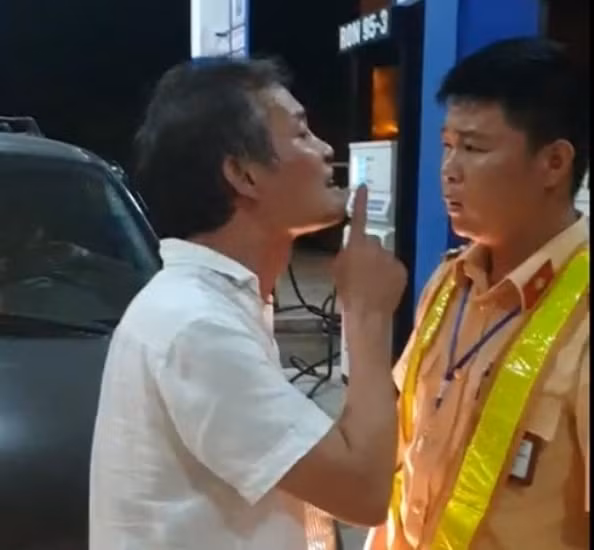 Ông Trần Lâm Bình - Người đã tát CSGT có tên là Thắng 2 cái