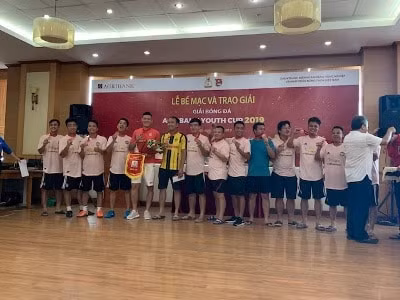 Đội bóng của Agribank Chi nhánh Hà Nội II đạt giải Ba Agribank Youth cup 2019