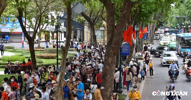 ha noi phuc vu gan 720 nghin luot khach trong 5 ngay nghi le hinh 3